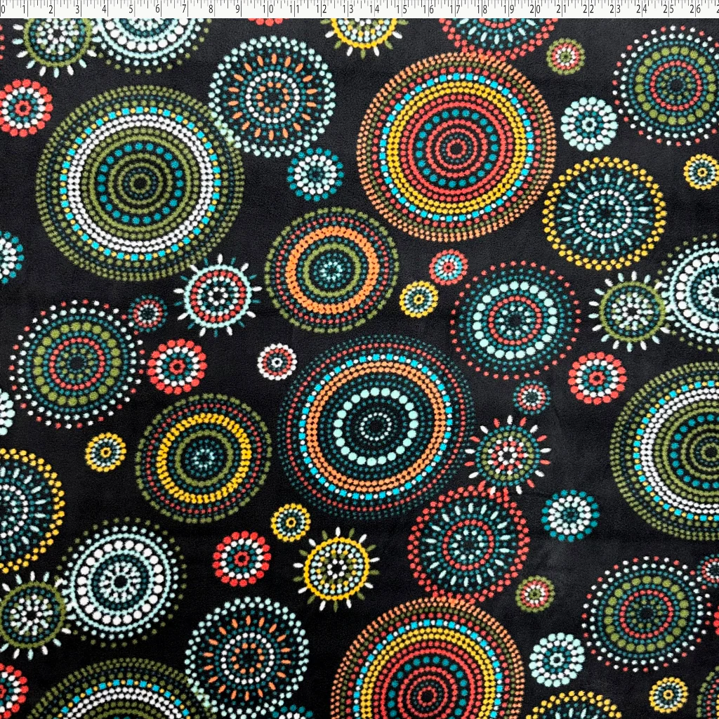 MOUNTAIN FLEECE PRINTS - MEDALLION