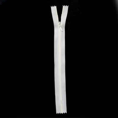 INVISIBLE ZIPPER 8 INCH - Image 5