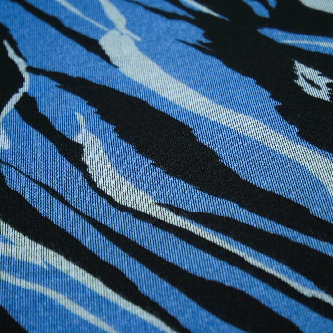 BLUE HORIZON - KNIT PRINTS - ABSTRACT SKIN - Image 2